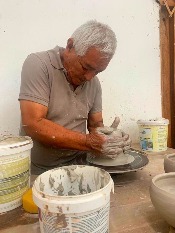 ibarra-ceramica-torno-patada-3